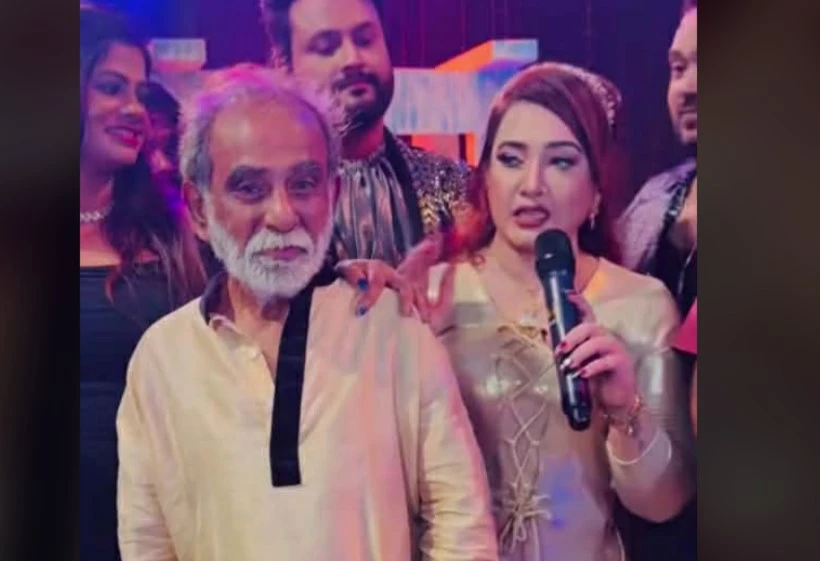 শুটিং ফ্লোরে কিংবদন্তি পরিচালক এফ আই মানিক, আবেগে ভাসলেন পলি